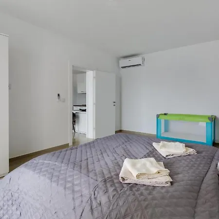 Stunning In Tribanj With Kitchen Šibuljina