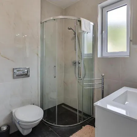 Stunning In Tribanj With Kitchen Apartman Šibuljina