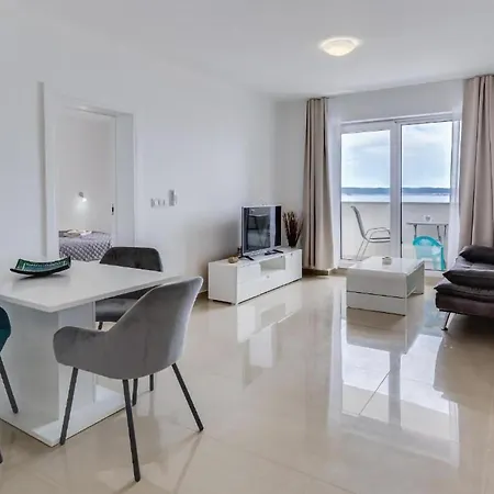 Stunning In Tribanj With Kitchen Apartman